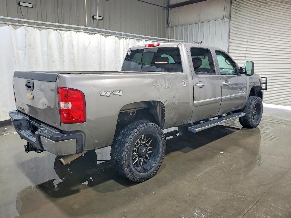 2014 Chevrolet Silverado 2500 VIN 1GC1KXCG5EF151520 COPART salvage auction — SIDE, Va - Certificate Of Title, sold $3,550 on 2026-07-09 (photo 3)