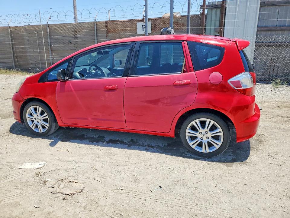 2009 Honda Fit VIN JHMGE88459S011517 COPART salvage auction — MINOR DENT/SCRATCHES, Ca - Dlr/Dis/Exp Only Salvage Title, sold $900 on 2026-07-06 (photo 2)