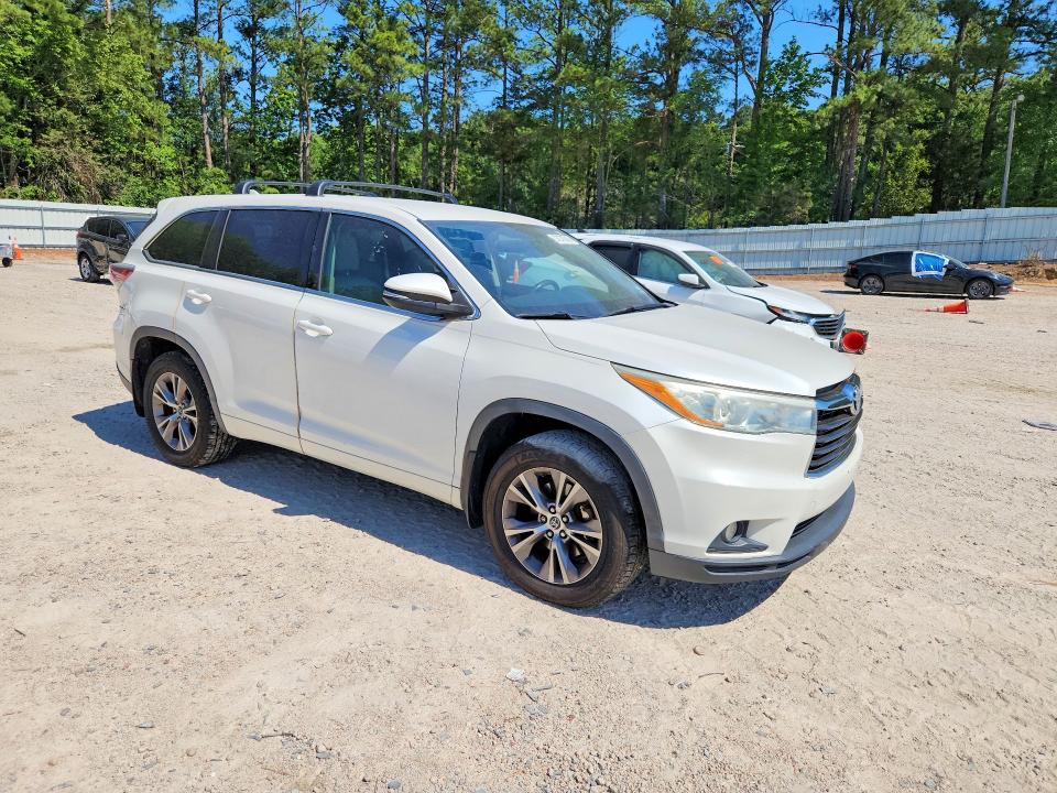 2016 Toyota Highlander VIN 5TDBKRFH7GS235636 COPART salvage auction — SIDE, Nc - Salvage Certificate Of Title, sold $2,450 on 2026-07-24 (photo 4)