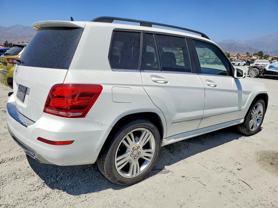 2015 Mercedes-benz VIN WDCGG5HB0FG408487 COPART salvage auction — FRONT END, Ca - Salvage Certificate, sold $3,100 on 2026-07-18 (photo 3)