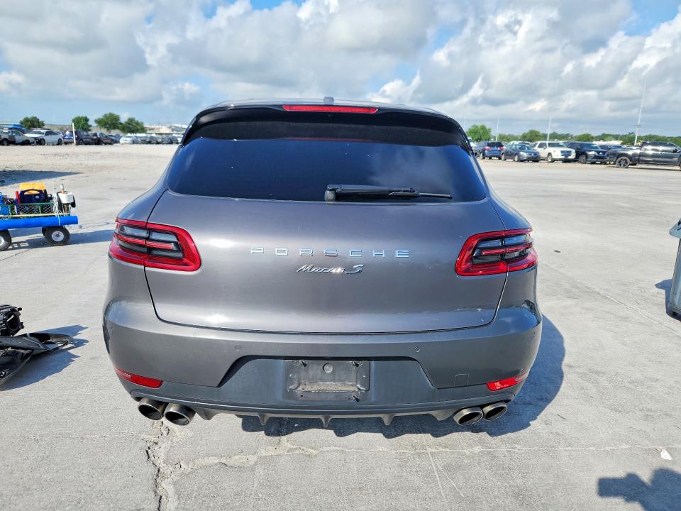 2016 Porsche Macan VIN WP1AB2A5XGLB47521 COPART salvage auction — MINOR DENT/SCRATCHES, La - Certificate Of Title, sold $3,200 on 2026-07-22 (photo 6)