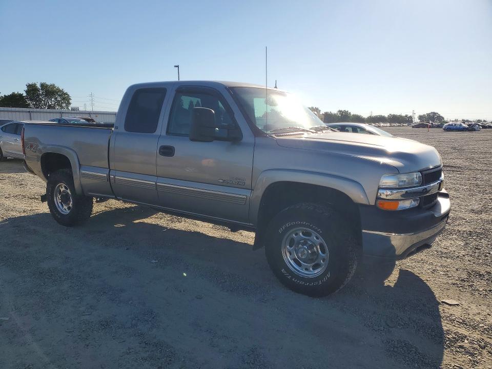 2001 Chevrolet Silverado 2500 VIN 1GCHK29GX1E177250 COPART salvage auction — REAR END, Ca - Salvage Certificate, sold $1,350 on 2026-07-02 (photo 4)