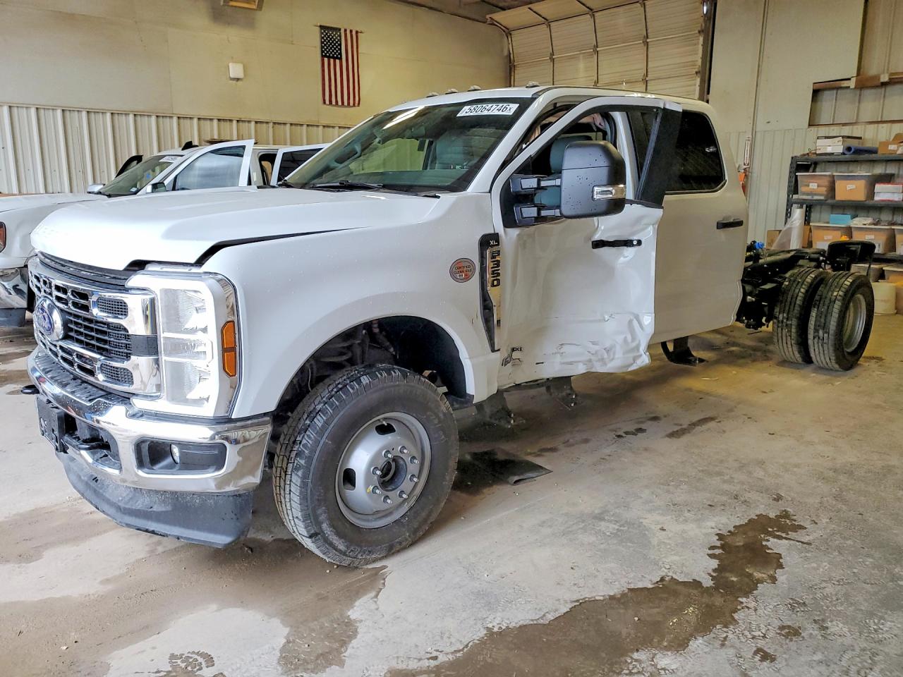 2026 Ford F-350 Super Duty VIN 1FD8W3HTXTEE33944 — COPART salvage auction photo