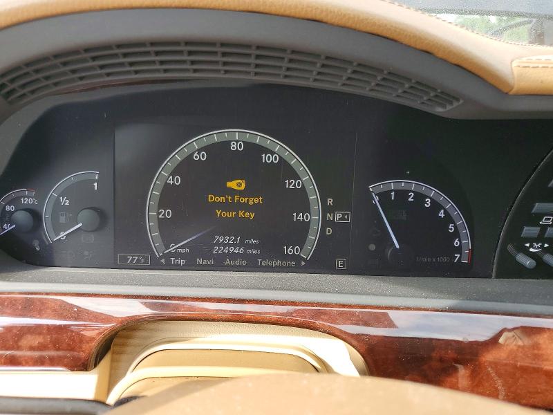 2012 Mercedes-benz S-klasse VIN WDDNG7DBXCA432069 COPART salvage auction — MINOR DENT/SCRATCHES, Tx - Certificate Of Title (P), sold $1,250 on 2026-08-03 (photo 9)