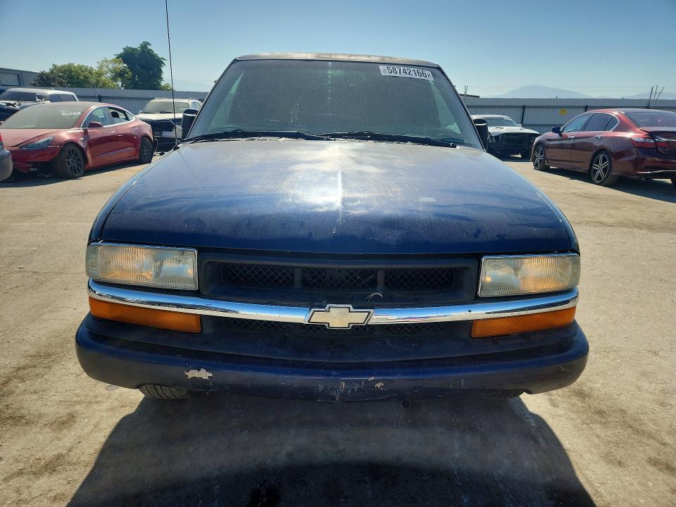 2002 Chevrolet S-10 pickup VIN 1GCCS145928190307 COPART salvage auction — NORMAL WEAR, Ca - Dis/Dlr/Exp Only Clean Title, sold $225 on 2026-07-06 (photo 5)