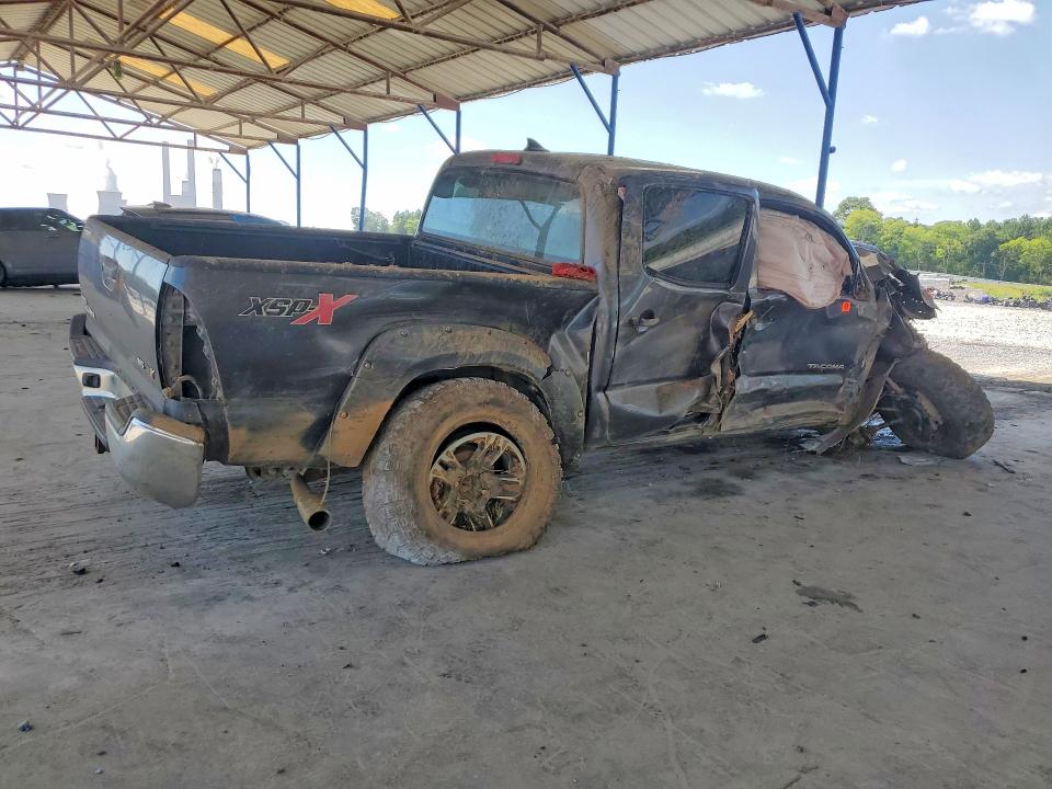 2015 Toyota Tacoma VIN 5TFLU4EN4FX122129 COPART salvage auction — ROLLOVER, Ga - Cert Of Title-Salvage, sold $850 on 2026-07-30 (photo 3)
