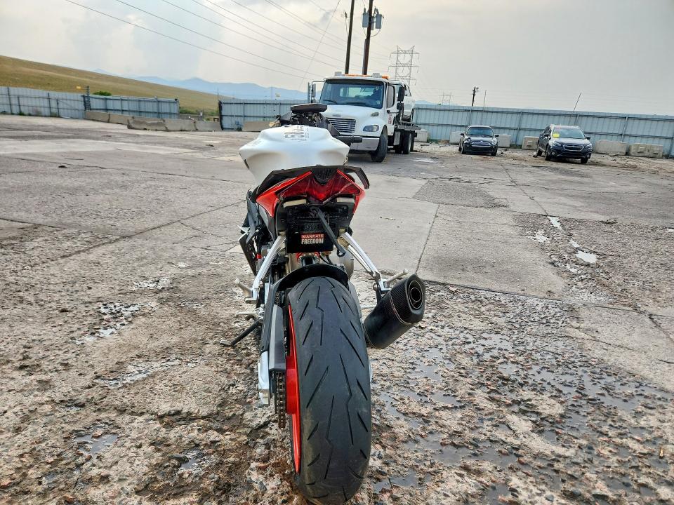 2024 Aprilia Rs VIN ZD4KSUR05RS000644 COPART salvage auction — FRONT END, Co - Public - Salvage Title, sold $2,200 on 2026-07-27 (photo 4)
