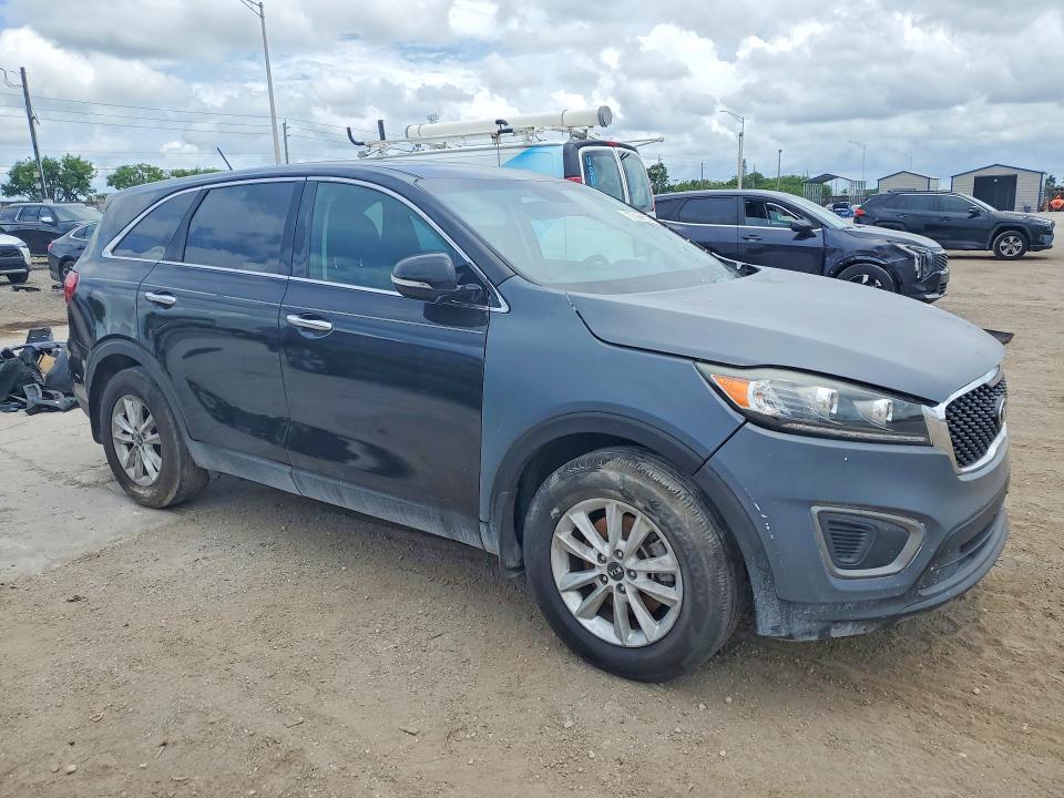 2019 Kia Sorento VIN 5XYPG4A39KG574233 COPART salvage auction — SIDE, Fl - Certificate Of Title, sold $725 on 2026-07-07 (photo 4)