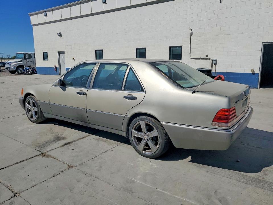 1994 Mercedes-benz S-klasse VIN WDBGA51E8RA152889 COPART salvage auction — MINOR DENT/SCRATCHES, Ut - Certificate Of Title, sold $625 on 2026-07-20 (photo 2)