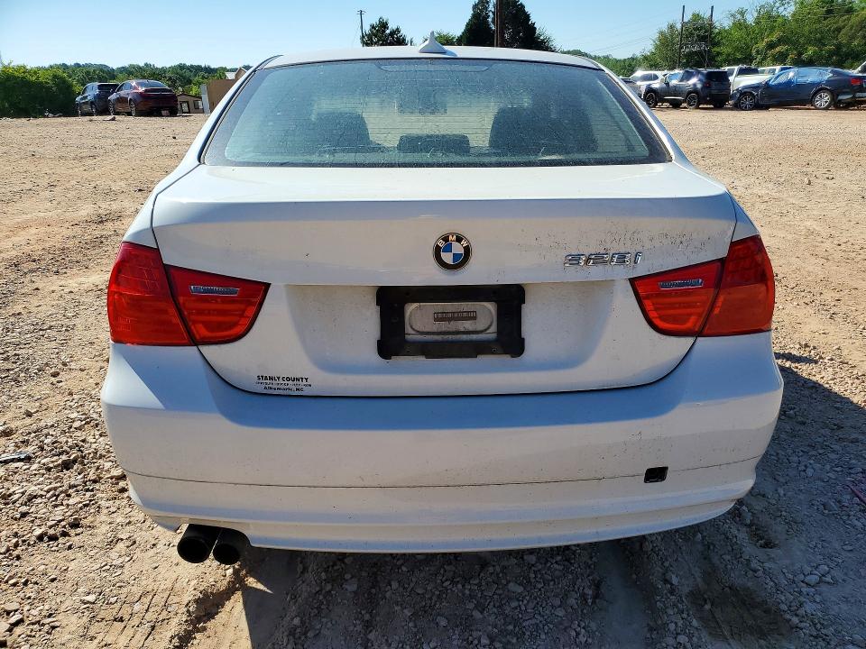 2011 BMW 3er VIN WBAPH7G59BNM57233 COPART salvage auction — FRONT END, Nc - Salvage Certificate Of Title, sold $300 on 2026-07-20 (photo 6)