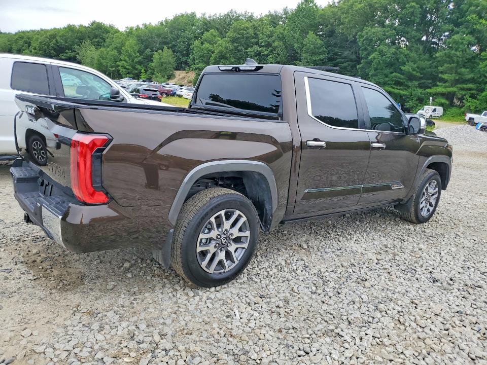 2025 Toyota Tundra VIN 5TFMA5DB7SX305948 COPART salvage auction — FRONT END, Tx - Certificate Of Title, sold $32,500 on 2026-07-21 (photo 3)