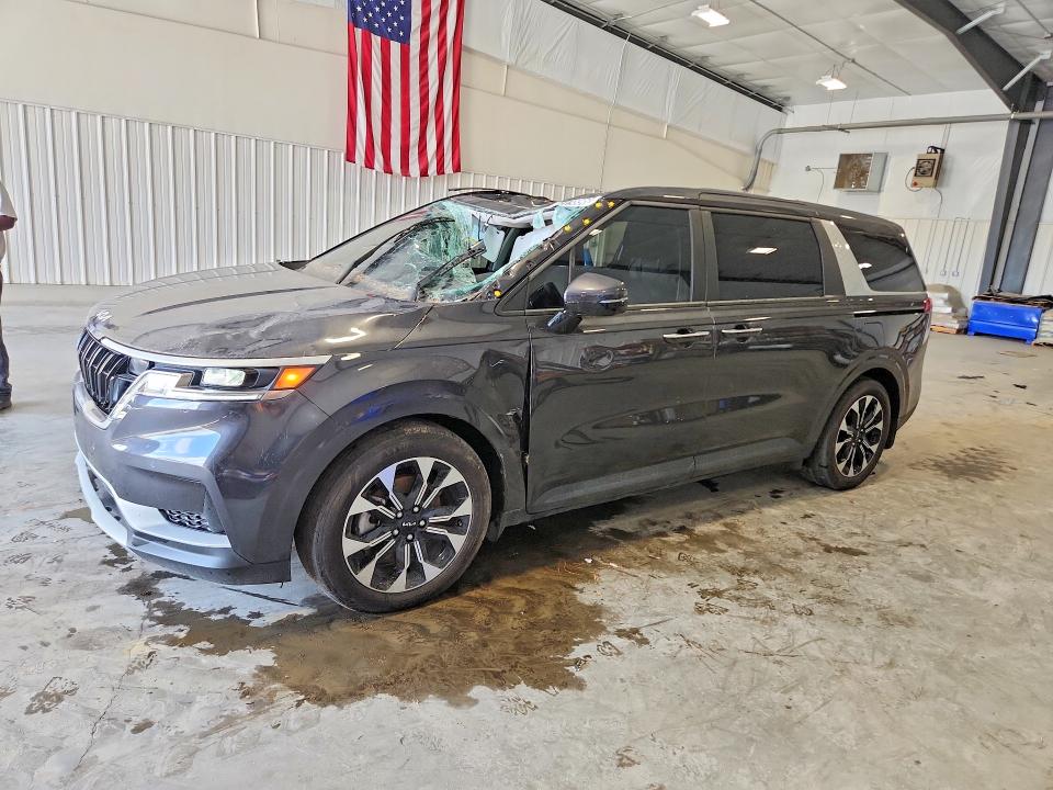 2024 Kia Carnival VIN KNDNC5H33R6442628 COPART salvage auction — ROOF, NC - DEALER ONLY CLEAN TITLE, sold $6,200 on 2026-07-23 (photo 1)