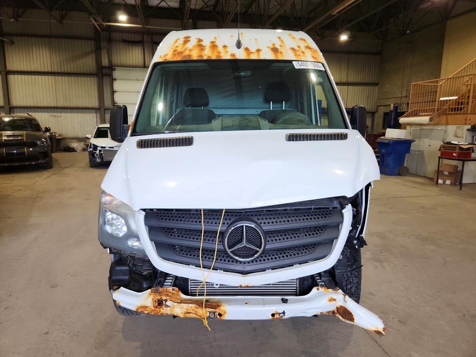 2016 Mercedes-benz Sprinter VIN WD3BE7CDXGP194873 COPART salvage auction — FRONT END, Qc - Gravement Accidente, sold $3,200 on 2026-07-07 (photo 5)