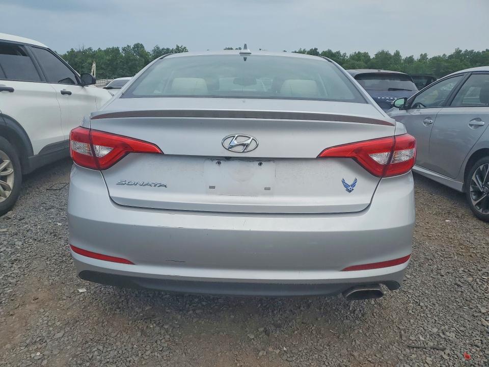 2015 Hyundai Sonata VIN 5NPE24AF0FH015779 COPART salvage auction — MINOR DENT/SCRATCHES, Nj - Certificate Of Title, sold $725 on 2026-07-10 (photo 6)