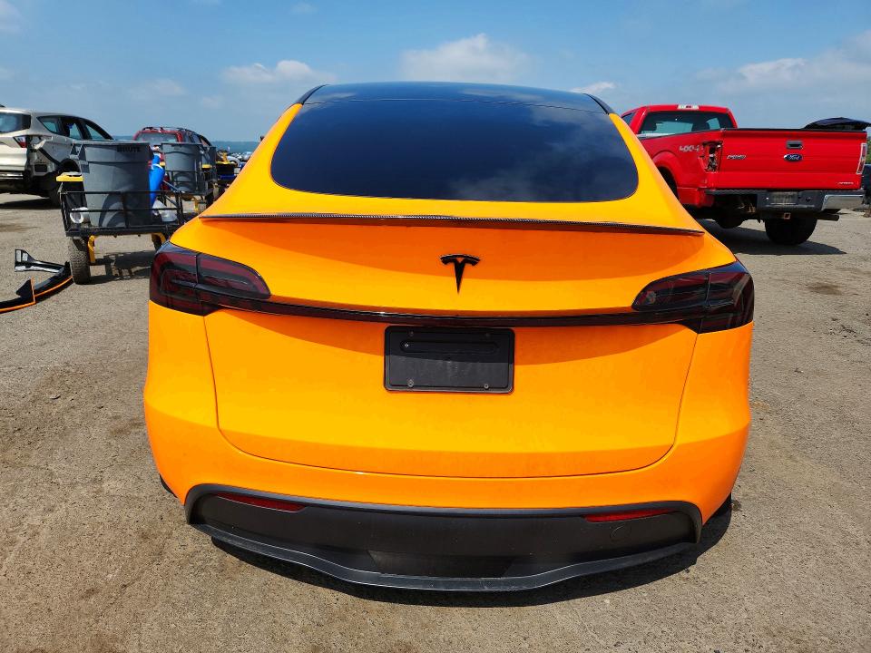2024 Tesla Model y VIN 7SAYGAEE6RF029884 COPART salvage auction — FRONT END, Pa - Certificate Of Salvage, sold $12,100 on 2026-07-14 (photo 6)
