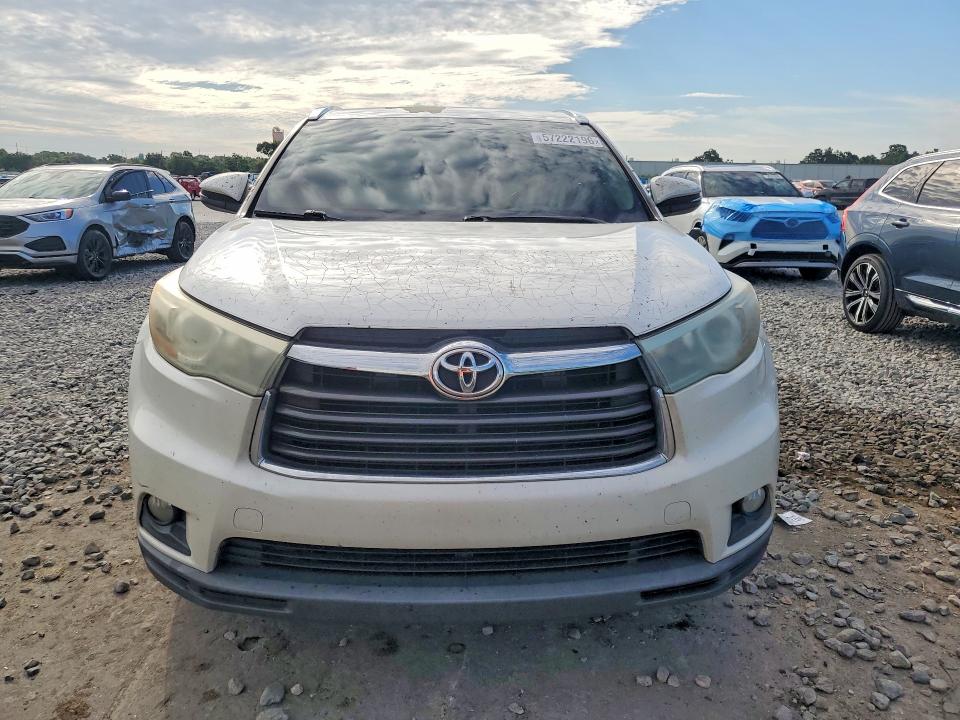 2015 Toyota Highlander VIN 5TDKKRFH2FS100854 COPART salvage auction — MINOR DENT/SCRATCHES, Fl - Certificate Of Title (P), sold $6,300 on 2026-07-27 (photo 5)