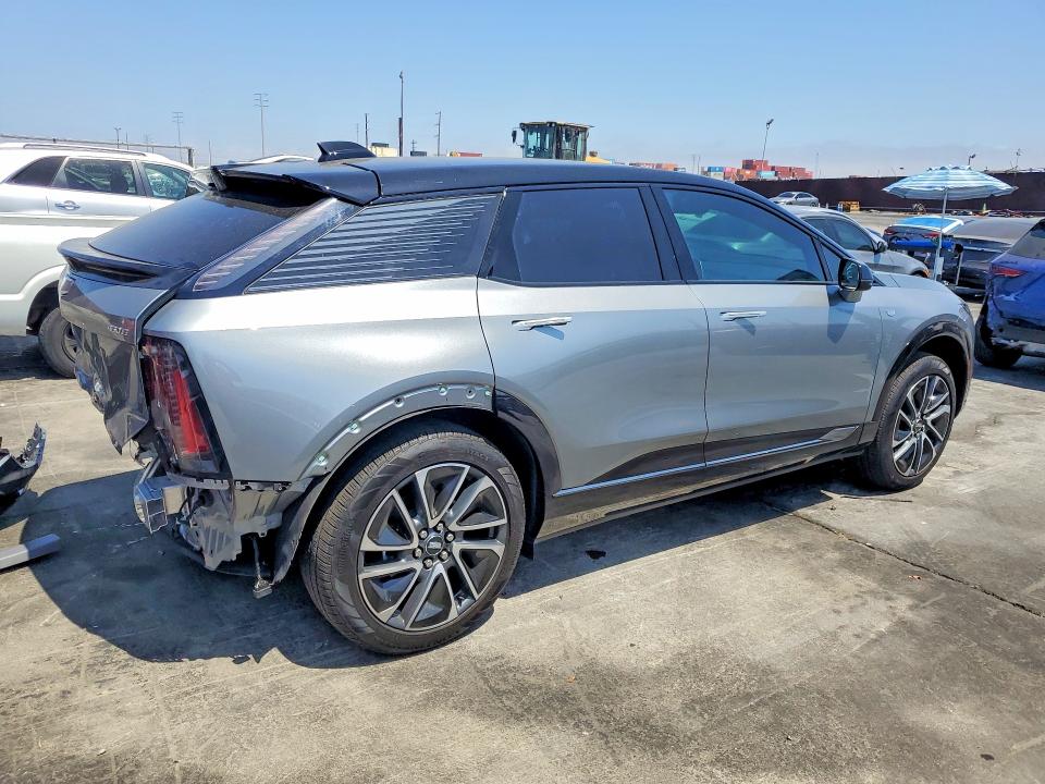 2026 Cadillac Optiq VIN 3GYK3GM50TS116899 COPART salvage auction — REAR END, Ca - Salvage Certificate, sold $9,000 on 2026-07-15 (photo 3)