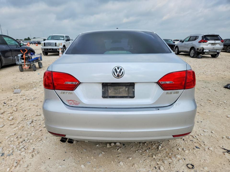 2012 Volkswagen VIN 3VWDP7AJ5CM112708 COPART salvage auction — FRONT END, Tx - Salvage Vehicle Title, sold $400 on 2026-07-02 (photo 6)