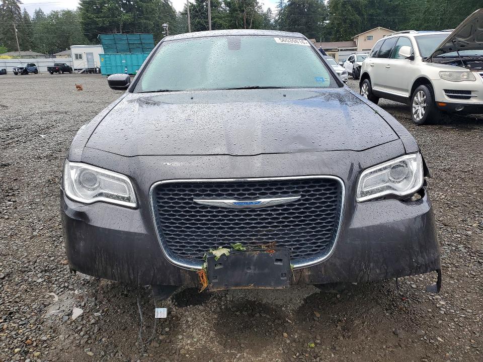 2017 Chrysler 300 VIN 2C3CCARG4HH521910 COPART salvage auction — REAR END, WA - BILL OF SALE, sold $2,300 on 2026-07-17 (photo 5)