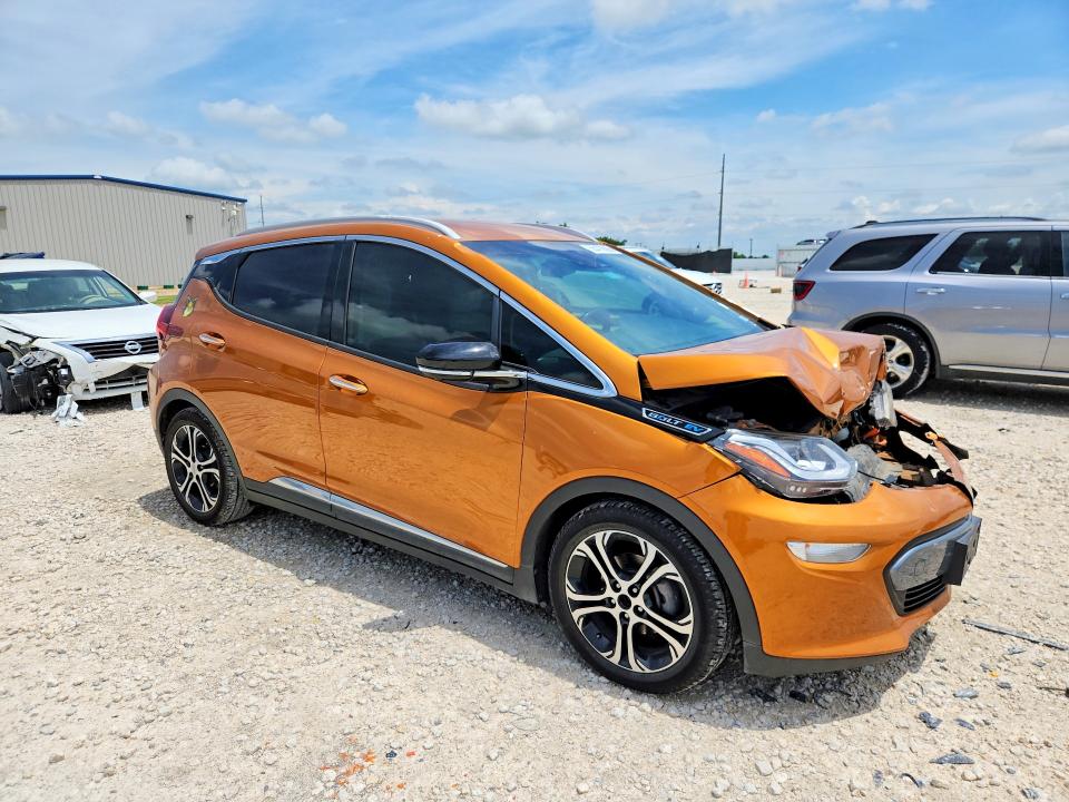 2017 Chevrolet Bolt VIN 1G1FX6S01H4177725 COPART salvage auction — FRONT END, Tx - Salvage Vehicle Title, sold $3,650 on 2026-07-09 (photo 4)