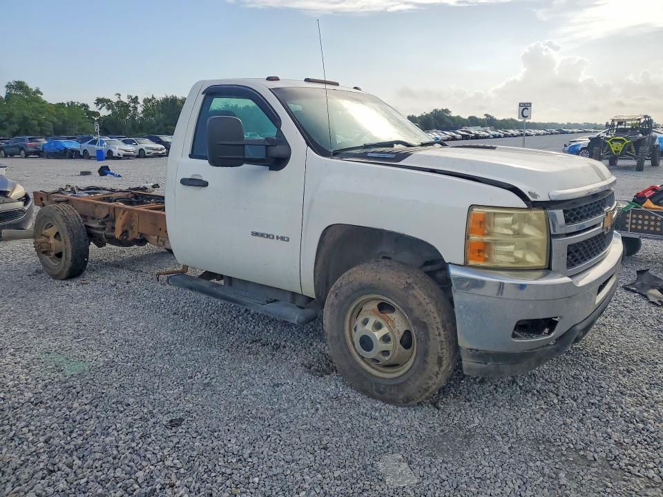 2013 Chevrolet Silverado 3500 VIN 1GB3CZC88DF181740 COPART salvage auction — MECHANICAL, Mt - Certificate Of Title, sold $950 on 2026-07-06 (photo 4)