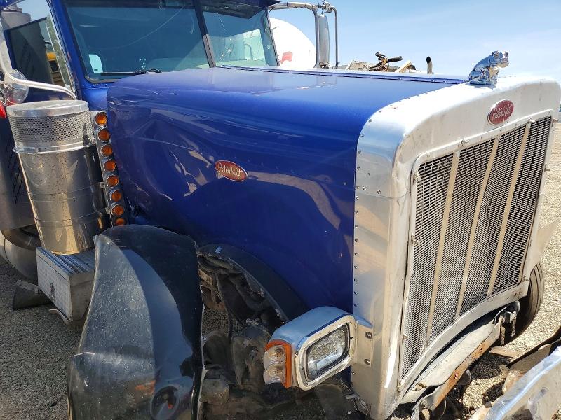 2007 Peterbilt 379 VIN 1XP5DB9X67D742765 COPART salvage auction — ALL OVER, IA - CERT OF TITLE-SALVAGE TITLE, sold $7,700 on 2026-08-27 (photo 7)
