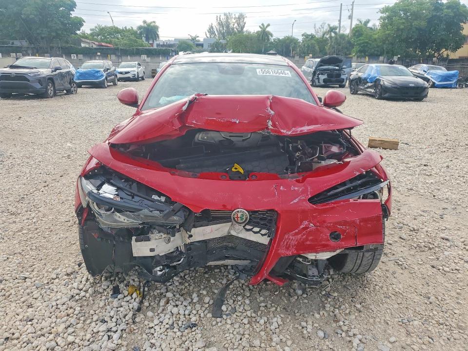 2022 Alfa romeo Giulia VIN ZARFAMBN4N7663728 COPART salvage auction — FRONT END, Fl - Certificate Of Destruction, sold $950 on 2026-08-21 (photo 5)