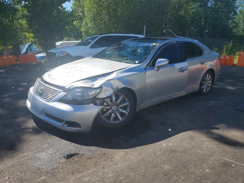 2009 Lexus Ls 460 VIN JTHBL46F195090681 COPART salvage auction — ROLLOVER, Or - Salvage Title Certificate, sold $825 on 2026-07-22 (photo 1)