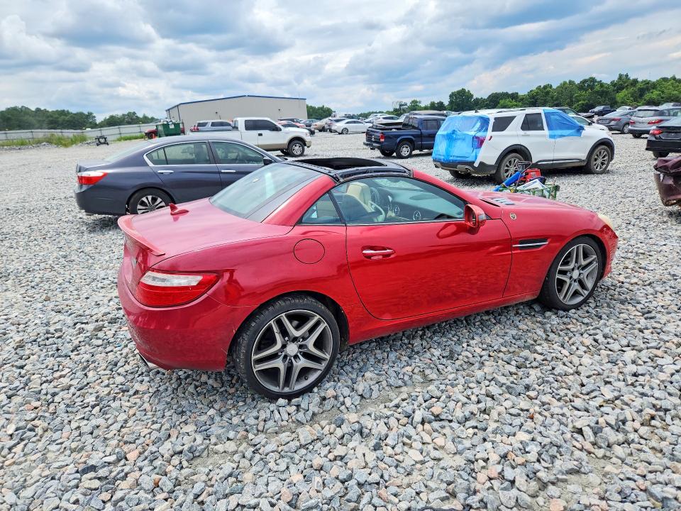 2015 Mercedes-benz Slk-klasse VIN WDDPK4HA6FF104601 COPART salvage auction — ROOF, Ga - Cert Of Title-Salvage, sold $1,650 on 2026-08-06 (photo 3)