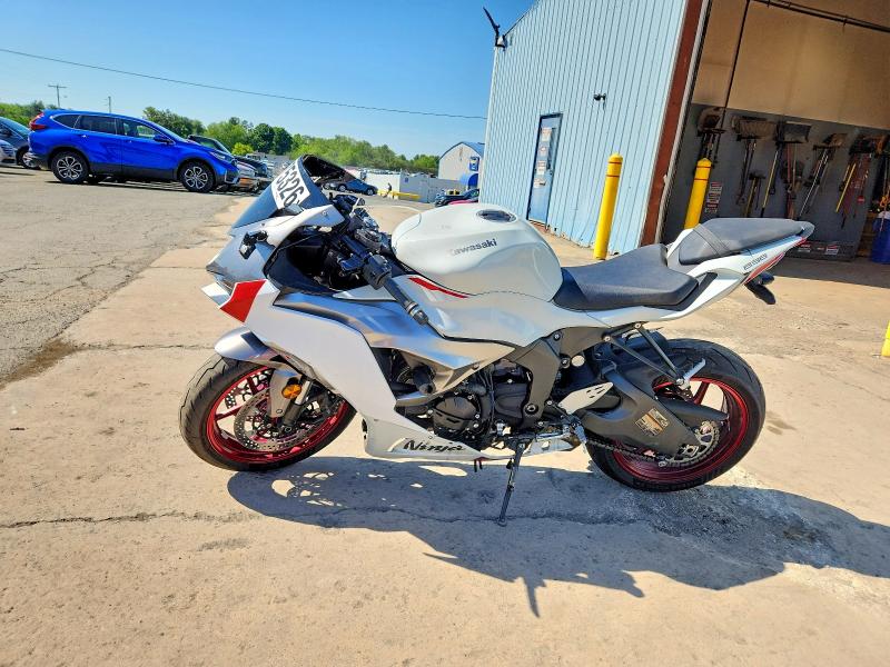 2025 Kawasaki Zx VIN JKBZXJJ17SA018224 COPART salvage auction — SIDE, Pa - Certificate Of Salvage, sold $4,350 on 2026-07-07 (photo 3)