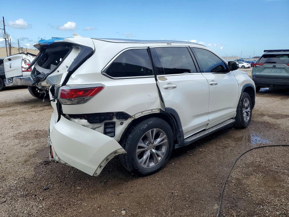 2015 Toyota Highlander VIN 5TDKKRFH3FS059635 COPART salvage auction — REAR END, Tx - Certificate Of Title, sold $1,950 on 2026-07-09 (photo 3)