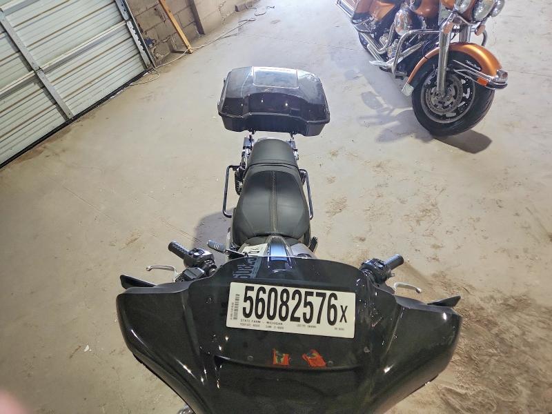 2024 Harley-davidson Fl VIN 1HD1KB719RB662085 COPART salvage auction — MINOR DENT/SCRATCHES, MI - CERTIFICATE OF TITLE, sold $10,500 on 2026-07-24 (photo 5)