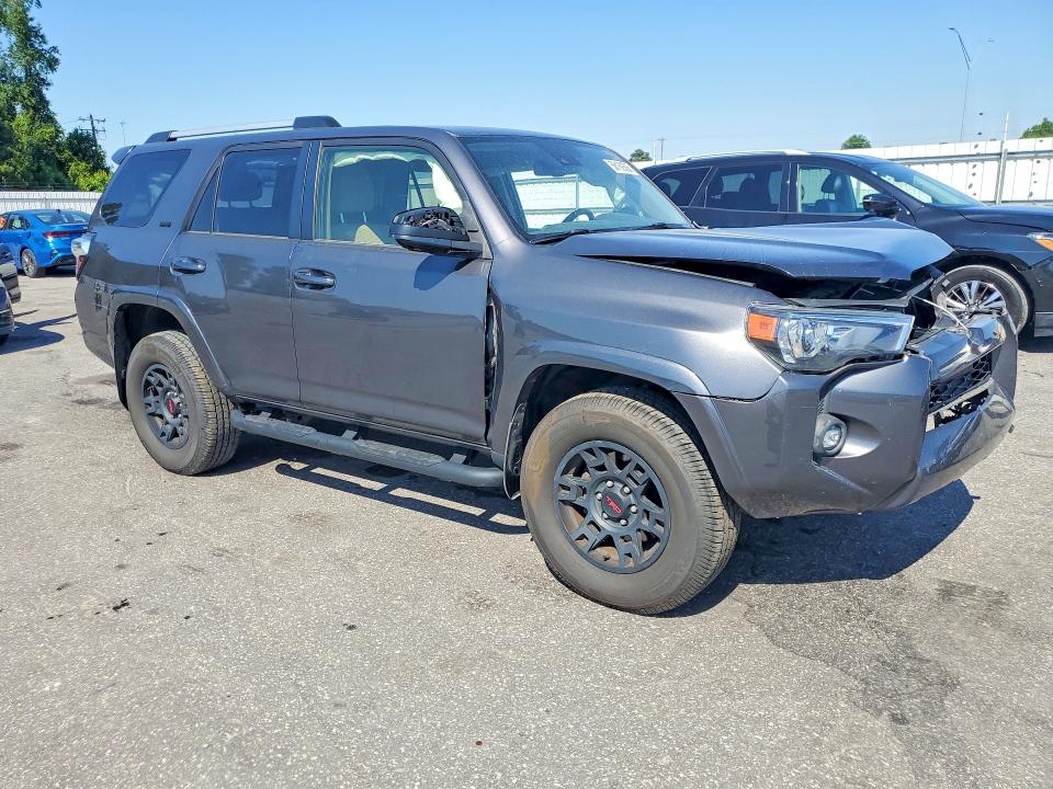 2022 Toyota 4runner VIN JTEMU5JR1N6050048 COPART salvage auction — FRONT END, Nc - Salvage Certificate Of Title, sold $11,100 on 2026-07-16 (photo 4)