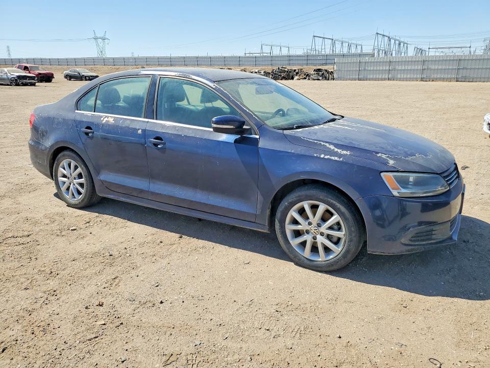 2014 Volkswagen VIN 3VWD17AJ6EM362219 COPART salvage auction — SIDE, Ca - Dis/Dlr/Exp Clean W/Salv Hist, sold $400 on 2026-08-03 (photo 4)