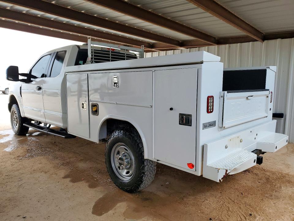 2020 Ford F-250 super duty VIN 1FT7X2B63LEC74632 COPART salvage auction — MINOR DENT/SCRATCHES, TX - CERTIFICATE OF TITLE, sold $10,500 on 2026-08-27 (photo 2)
