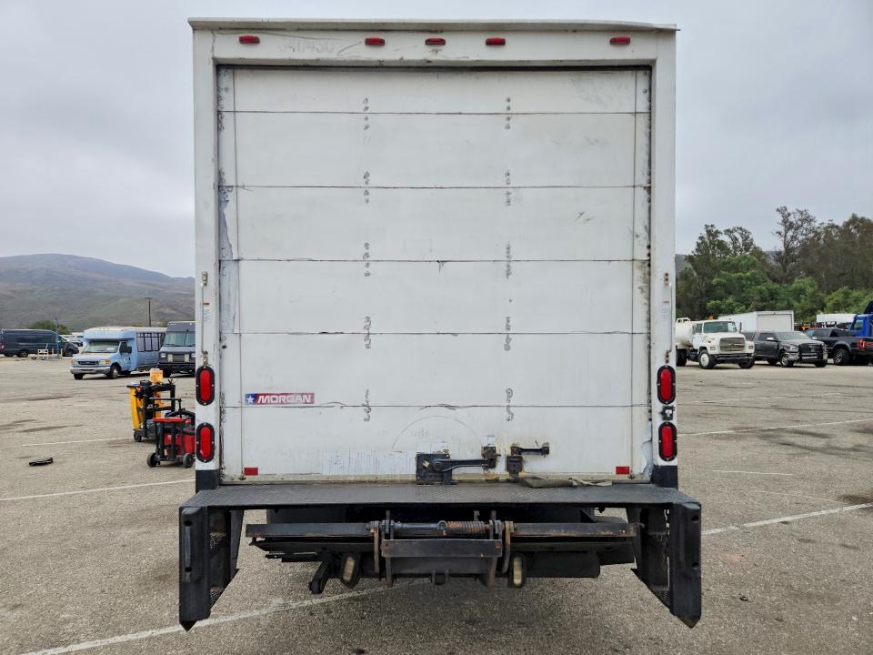 2015 Isuzu Npr hd VIN JALC4W163F7000130 COPART salvage auction — NORMAL WEAR, CA - CERTIFICATE OF TITLE, sold $3,600 on 2026-07-16 (photo 6)