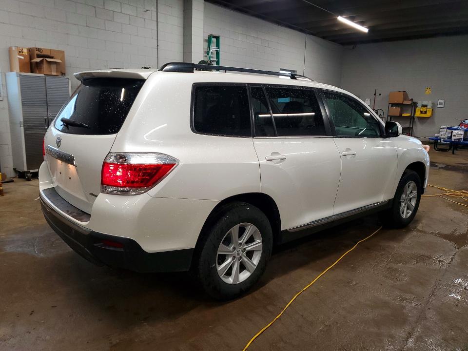 2012 Toyota VIN 5TDBK3EH5CS141134 COPART salvage auction — FRONT END, Ia - Cert Of Title-Salvage Title, sold $2,550 on 2026-07-22 (photo 3)