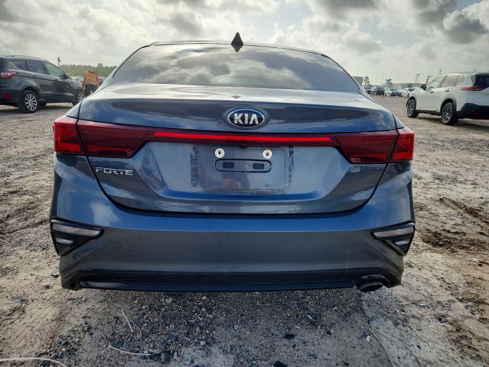 2021 Kia Forte VIN 3KPF24AD6ME274314 COPART salvage auction — WATER/FLOOD, Tx - Salvage Title-Flood Damage, sold $2,650 on 2026-07-02 (photo 6)