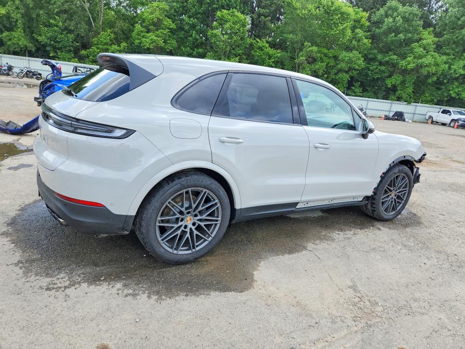 2025 Porsche Cayenne VIN WP1AA2AY7SDA07040 COPART salvage auction — FRONT END, LA - CERT OF TITLE-SALVAGE, sold $32,500 on 2026-07-30 (photo 3)