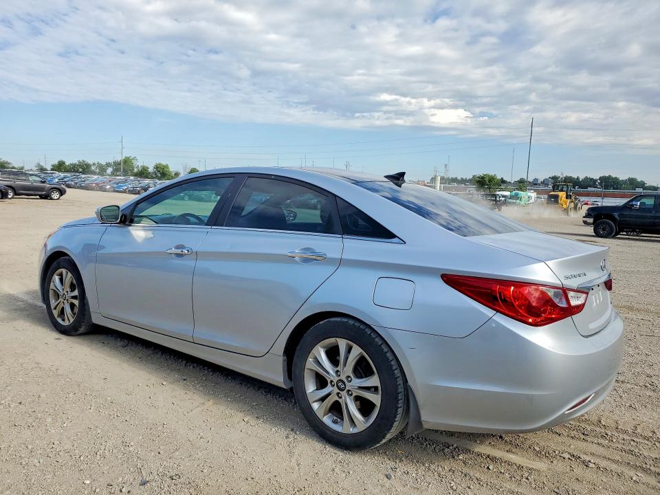 2012 Hyundai Sonata VIN 5NPEC4AC4CH461612 COPART salvage auction — HAIL, Ia - Salvage W/Salvage History, sold $80 on 2026-07-29 (photo 2)