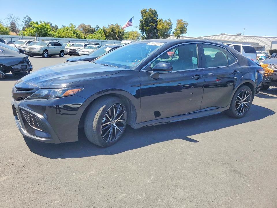 2024 Toyota Camry hybrid VIN 4T1S31AK1RU073644 — COPART salvage auction photo