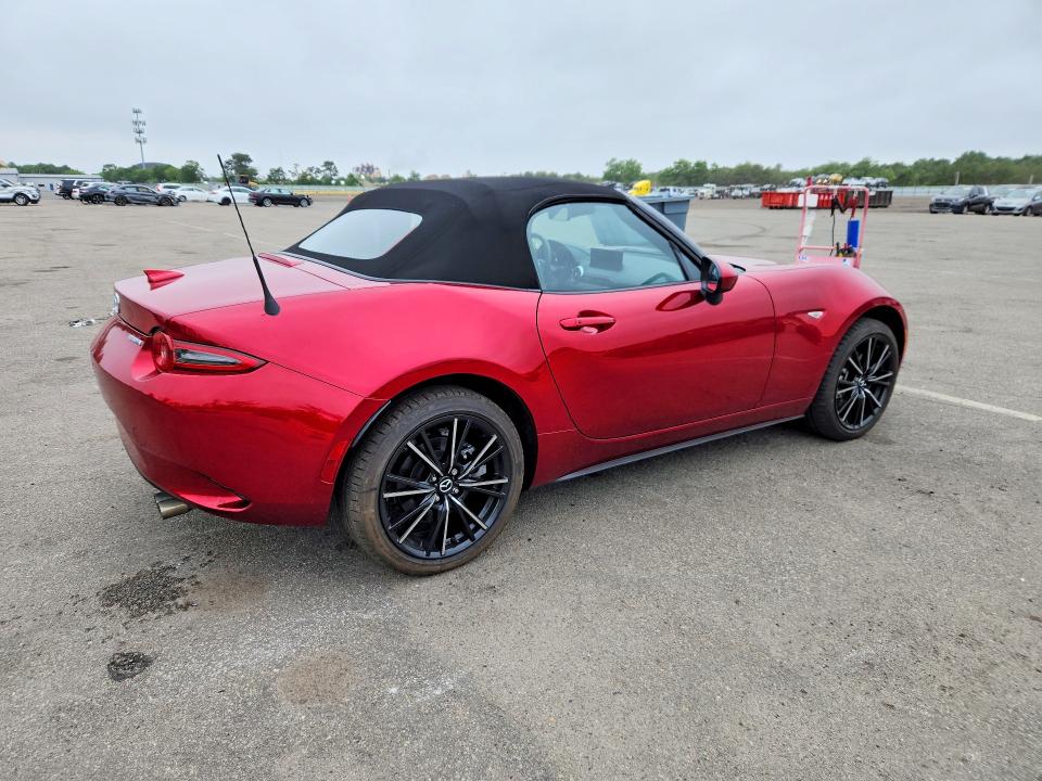 2025 Mazda Mx-5 VIN JM1NDAD78S0650981 COPART salvage auction — REAR END, Ny - Mv-907A Salvage Certificate, sold $9,500 on 2026-08-21 (photo 3)