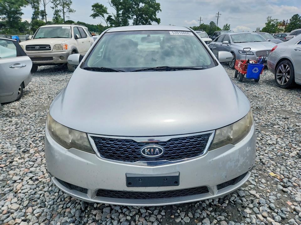 2013 Kia Forte VIN KNAFU4A27D5733643 COPART salvage auction — SIDE, Ga - Cert Of Title-Salvage, sold $675 on 2026-07-09 (photo 5)