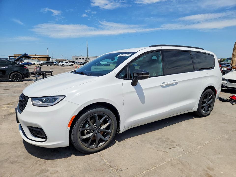 2024 Chrysler Pacifica VIN 2C4RC1BGXRR107722 COPART salvage auction — SIDE, Tx - Salvage Vehicle Title, sold $15,700 on 2026-07-30 (photo 1)