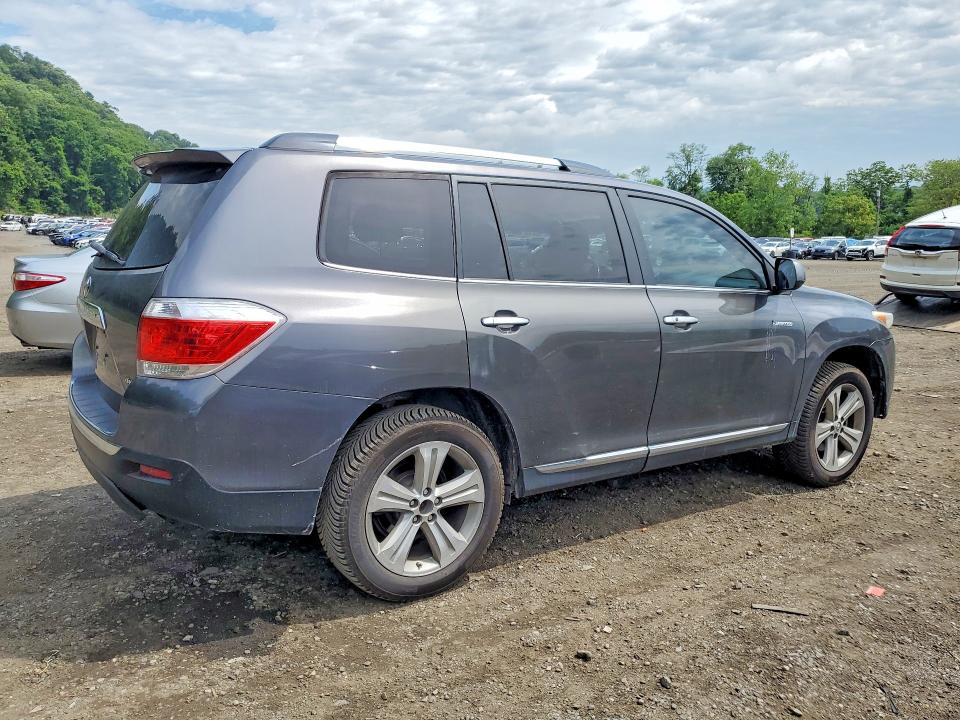 2013 Toyota VIN 5TDDK3EH0DS197573 COPART salvage auction — FRONT END, Pa - Certificate Of Salvage, sold $6,400 on 2026-07-09 (photo 3)