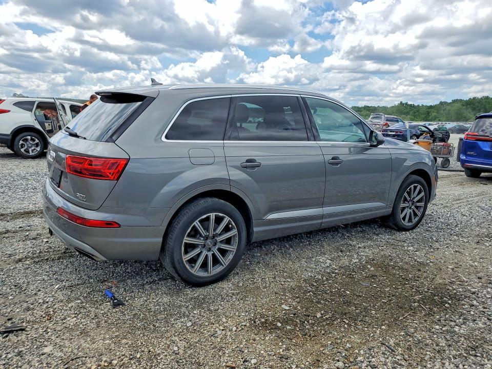 2017 Audi VIN WA1LAAF78HD027143 COPART salvage auction — MINOR DENT/SCRATCHES, Sc - Certificate Of Title, sold $3,850 on 2026-07-27 (photo 3)