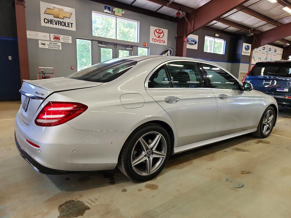 2017 Mercedes-benz E-class VIN WDDZF4KB8HA232885 COPART salvage auction — WATER/FLOOD, Fl - Certificate Of Title, sold $8,900 on 2026-07-31 (photo 3)