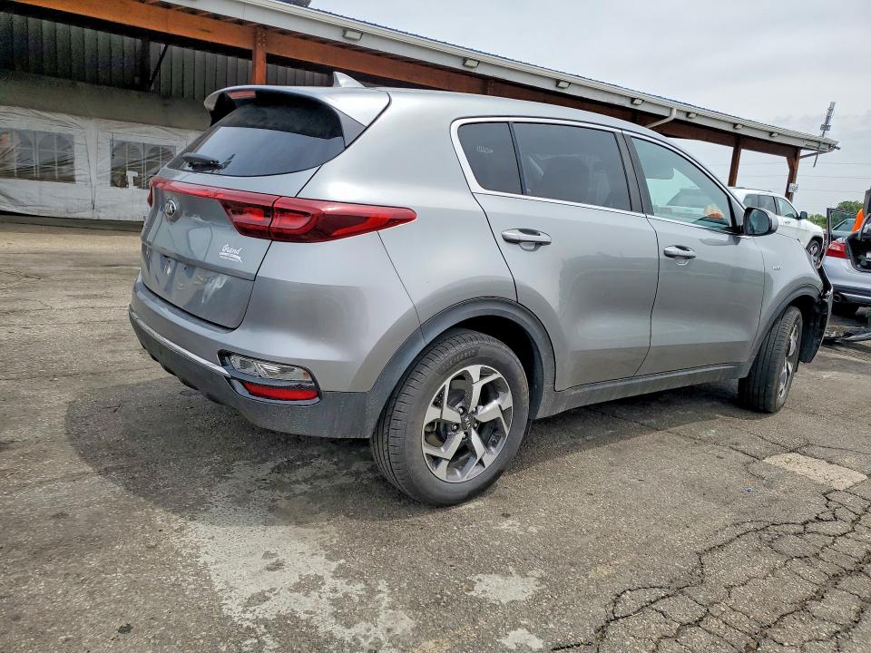 2020 Kia Sportage VIN KNDPMCAC8L7636576 COPART salvage auction — FRONT END, Co - Salvage Title, sold $4,300 on 2026-07-30 (photo 3)