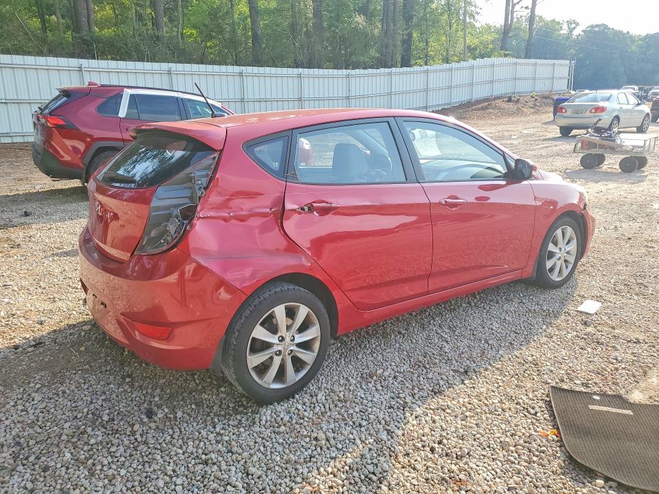 2013 Hyundai Accent VIN KMHCU5AE9DU113917 COPART salvage auction — REAR END, Nc - Salvage Certificate Of Title, sold $375 on 2026-07-31 (photo 3)