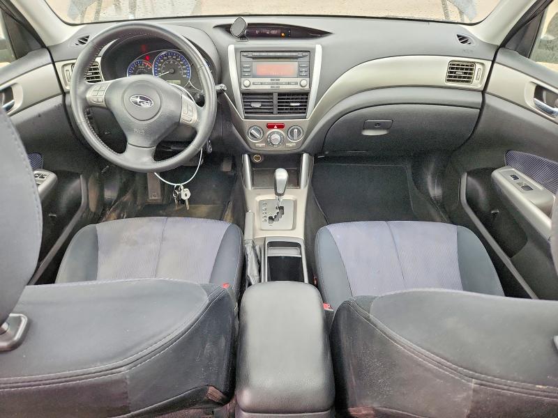 2010 Subaru Forester VIN JF2SH6CC2AH761997 COPART salvage auction — MINOR DENT/SCRATCHES, ON - PERMIT NO BRAND - UNFIT, sold $800 on 2026-07-08 (photo 8)